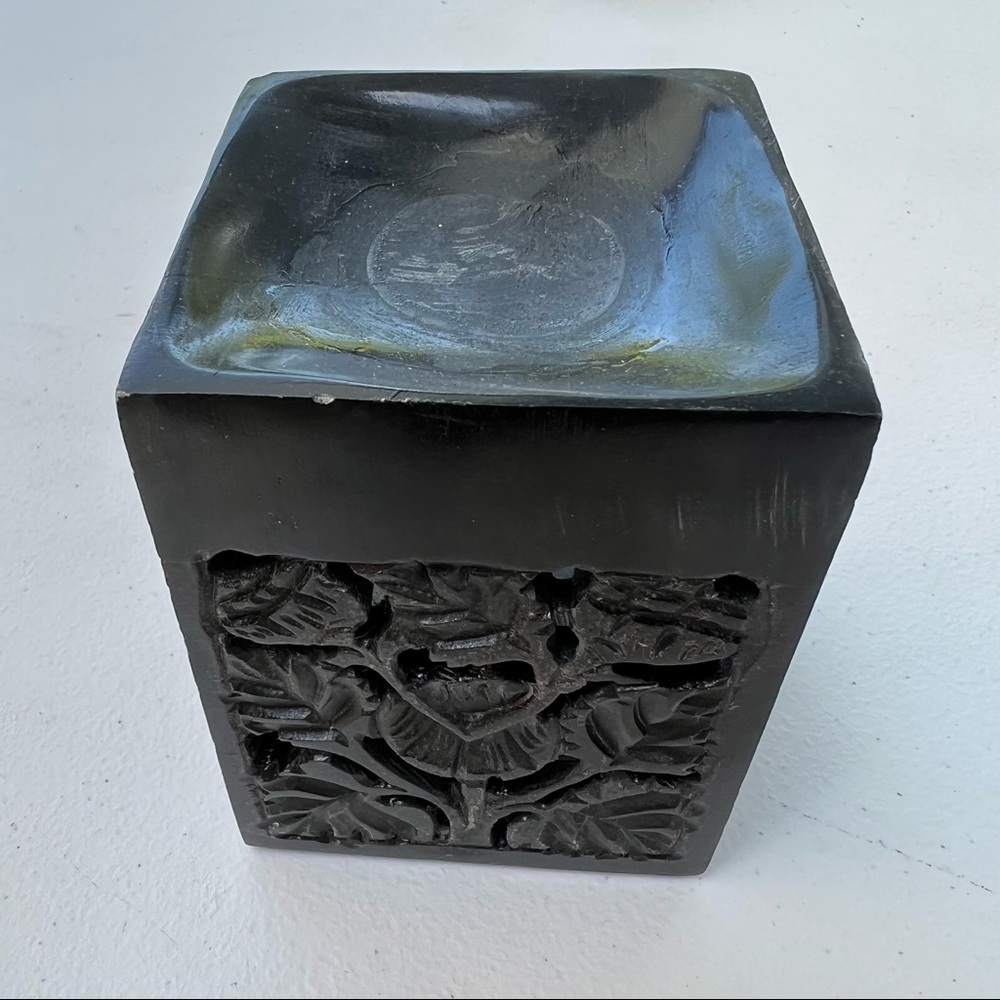 Used Candle Oil Diffuser - Picture 2 of 2